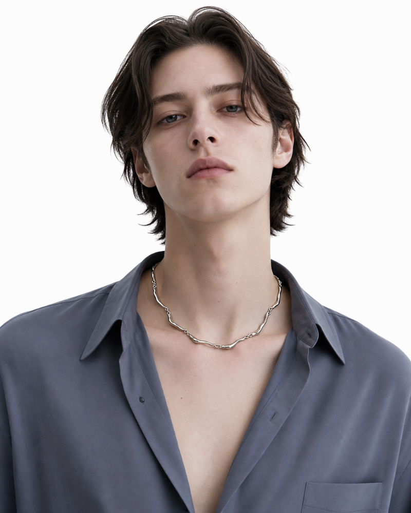Molten link necklace